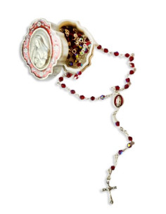 ROSARIO VIRGEN GUADALUPE CRISTAL ROCA ROJO CAJA METAL /RE1677C